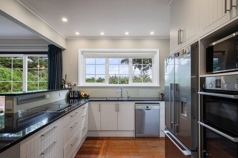 Photo of property in 1 Rosetta Road, Raumati South, Paraparaumu, 5032