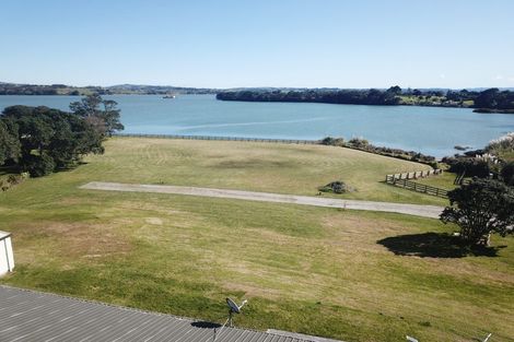 Photo of property in 17 Goble Road, Clarks Beach, 2679