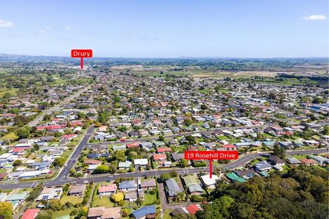 Photo of property in 19 Rosehill Drive, Rosehill, Papakura, 2113