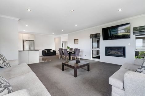 Photo of property in 23 Manhattan Rise, Orewa, 0931