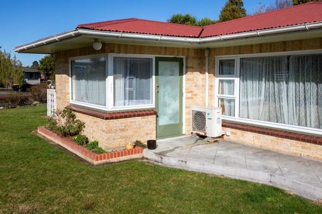 Photo of property in 18 Richardson Street, Woodville, 4920