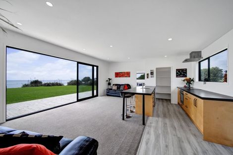 Photo of property in 317 Porikapa Road, Warea, New Plymouth, 4381