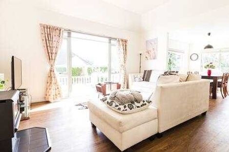 Photo of property in 18a Esmeralda Avenue, Avondale, Auckland, 1026