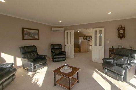 Photo of property in 7 Thode Place, Greenmeadows, Napier, 4112