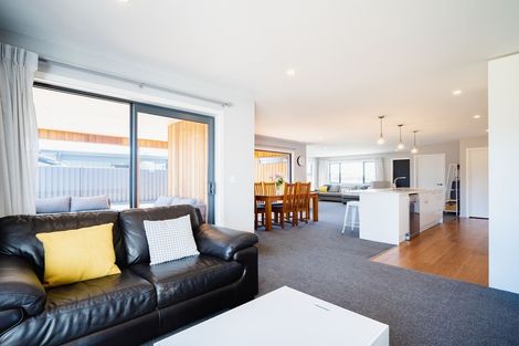 Photo of property in 2 Canal Place, Twizel, 7901