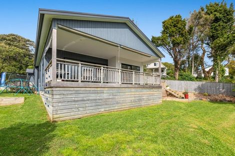 Photo of property in 4 St Julia Court, Helensville, 0800