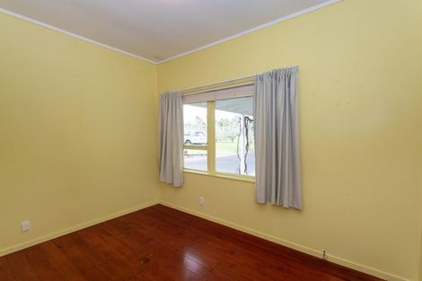 Photo of property in 76 Riverland Road, Kumeu, 0892