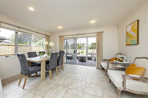 Photo of property in 15 William Woods Court, Flat Bush, Auckland, 2016