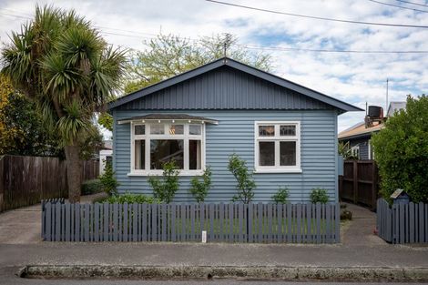 Photo of property in 19 Gibbon Street, Sydenham, Christchurch, 8023