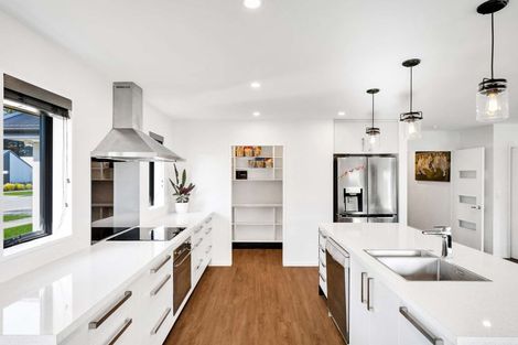 Photo of property in 10 Kohunga Crescent, Bottle Lake, Christchurch, 8083