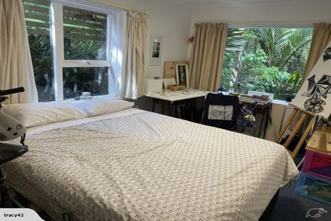 Photo of property in 53a Onedin Place, Titirangi, Auckland, 0604