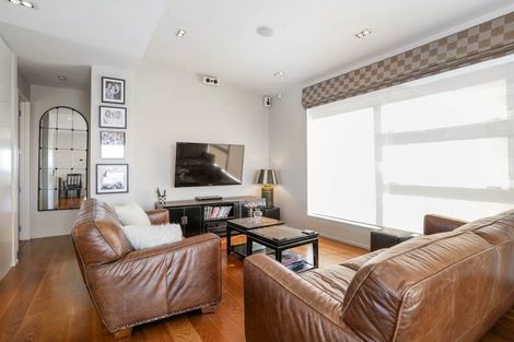 Photo of property in 81 Seacliffe Avenue, Narrow Neck, Auckland, 0622