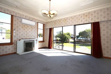 Photo of property in 33 Nichol Street, Heidelberg, Invercargill, 9812