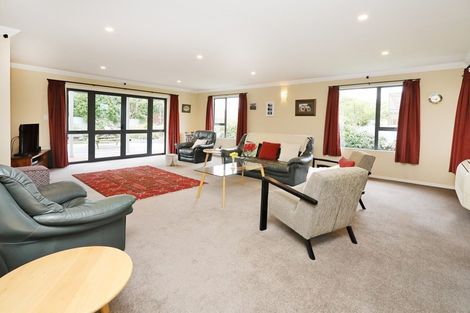 Photo of property in 276 Yarrow Street, Richmond, Invercargill, 9810