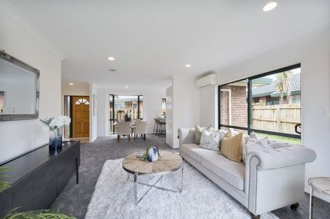 Photo of property in 22a Martin Jugum Lane, Ranui, Auckland, 0612