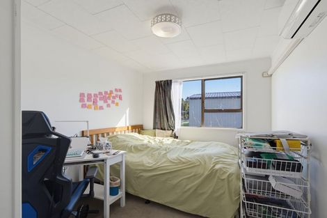 Photo of property in 6 Jenanne Place, Totara Vale, Auckland, 0629