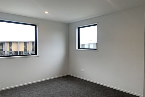 Photo of property in 82 Glidepath Road, Hobsonville, Auckland, 0616