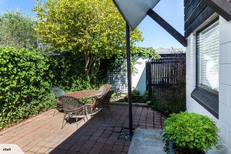 Photo of property in 94b Aikmans Road, Merivale, Christchurch, 8014