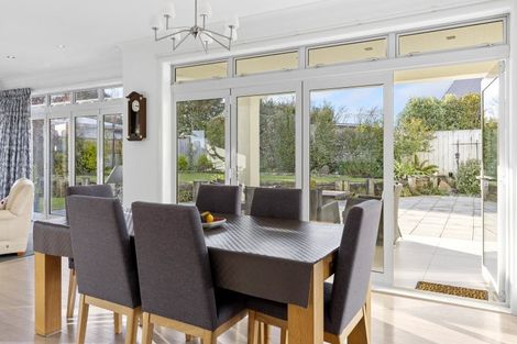 Photo of property in 25 Magnolia Rise, Waipahihi, Taupo, 3330