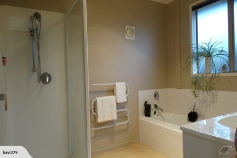 Photo of property in 27 Branigan Parade, Kelvin Grove, Palmerston North, 4414