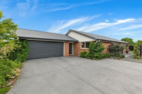Photo of property in 15 Kotare Street, Fendalton, Christchurch, 8041