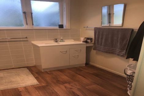 Photo of property in 110 Ngatawhiti Road, Te Kopuru, 0391