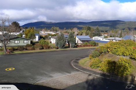 Photo of property in 19 Muriwai Drive, Manapouri, 9679