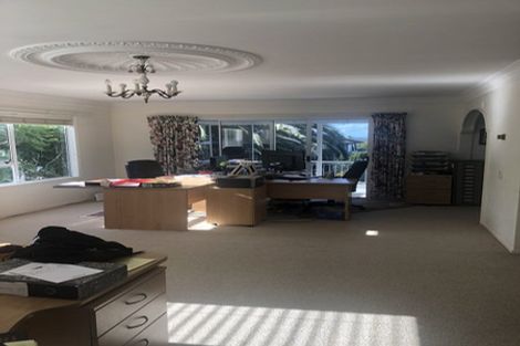 Photo of property in 2 Sylvan Park Avenue, Milford, Auckland, 0620