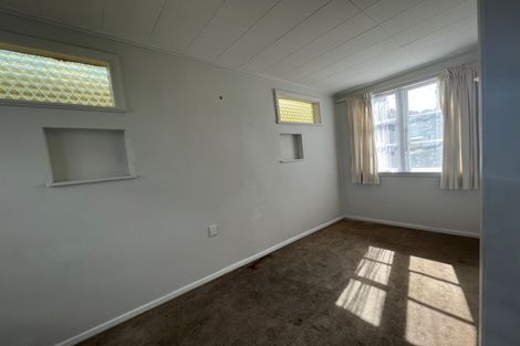 Photo of property in 6 Churton Crescent, Taita, Lower Hutt, 5011