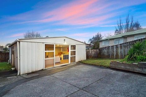 Photo of property in 86 Rosewarne Crescent, Glendene, Auckland, 0602
