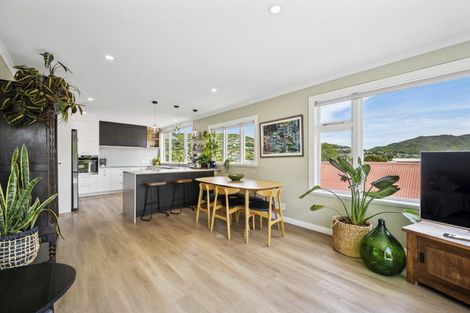 Photo of property in 220 Karori Road, Karori, Wellington, 6012