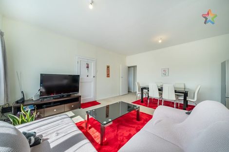 Photo of property in 71n Randwick Crescent, Moera, Lower Hutt, 5010