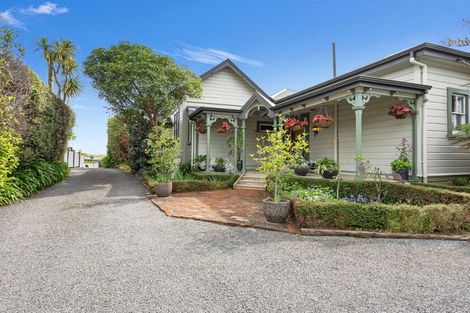 Photo of property in 44 Te Mata Road, Havelock North, 4130