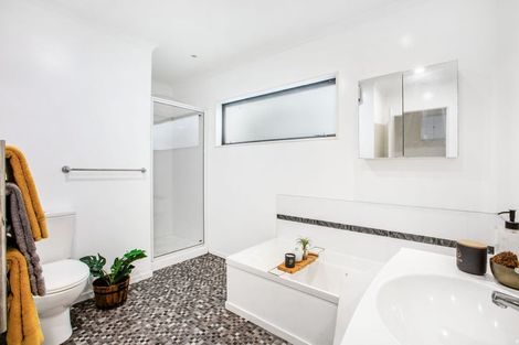 Photo of property in 25a Hiwi Crescent, Titahi Bay, Porirua, 5022