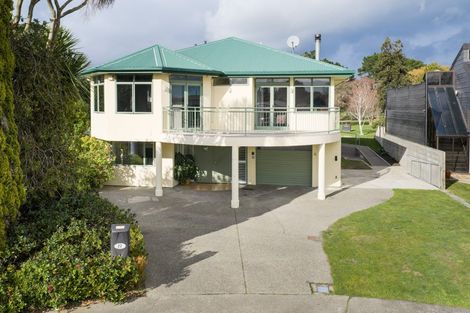 Photo of property in 22 Opawa Place, Terrace End, Palmerston North, 4410