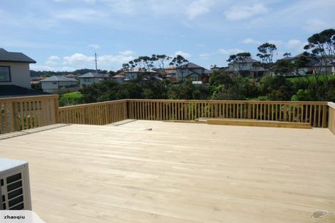 Photo of property in 18 Mural Place, Greenhithe, Auckland, 0632
