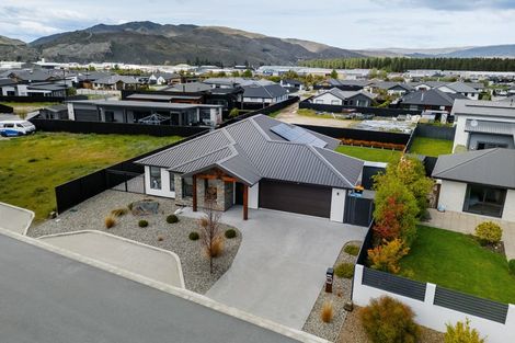 Photo of property in 10 Quigley Crescent, Cromwell, 9310