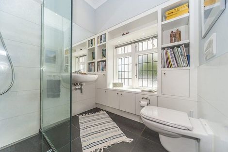 Photo of property in 19 Overtoun Terrace, Hataitai, Wellington, 6021