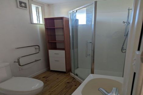 Photo of property in 32 Penton Road, Stanmore Bay, Whangaparaoa, 0932