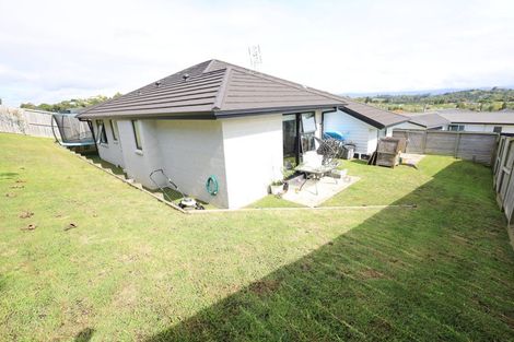 Photo of property in 10 Herring Place, Omokoroa, 3114