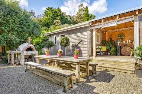 Photo of property in 331 Kaipara Flats Road, Warkworth, 0981