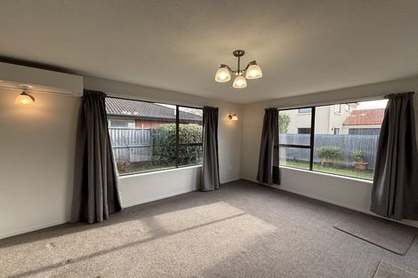 Photo of property in 2/7 Highsted Road, Bishopdale, Christchurch, 8053