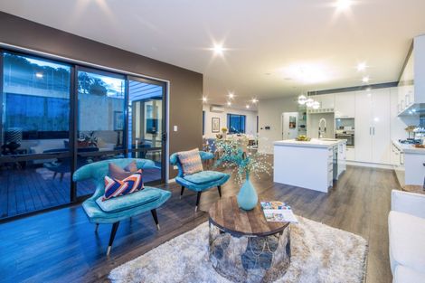 Photo of property in 13 Paitry Place, Swanson, Auckland, 0614