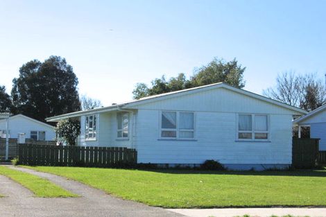 Photo of property in 11 Wing Crescent, Papakura, 2110