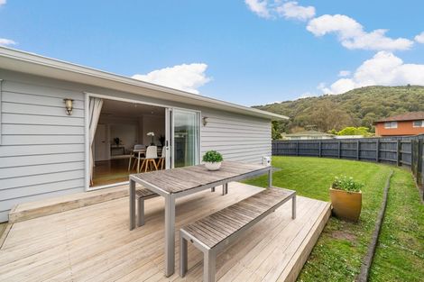 Photo of property in 2 Mitre Grove, Trentham, Upper Hutt, 5018