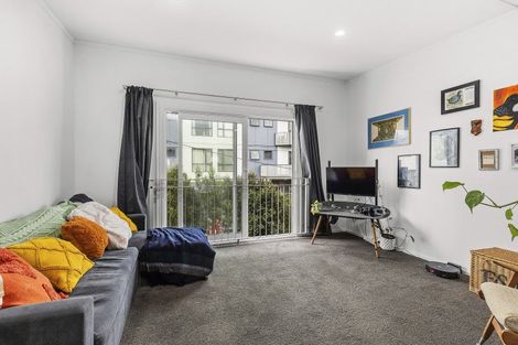 Photo of property in 20/3 Kelvin Grove, Te Aro, Wellington, 6011