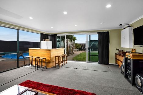 Photo of property in 22 Fantham Street, Hawera, 4610