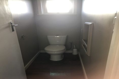 Photo of property in 868 East Coast Road, Northcross, Auckland, 0630