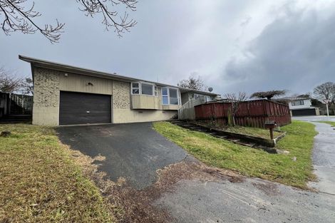 Photo of property in 1 Mirrabooka Avenue, Botany Downs, Auckland, 2010