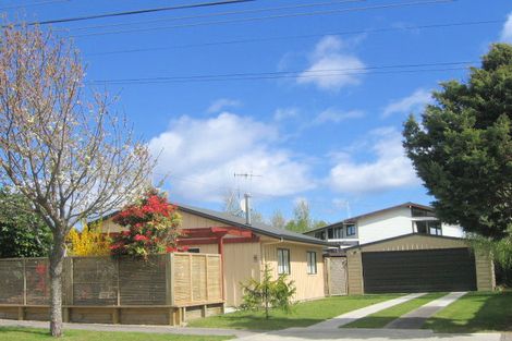Photo of property in 55 Chesham Avenue, Waipahihi, Taupo, 3330